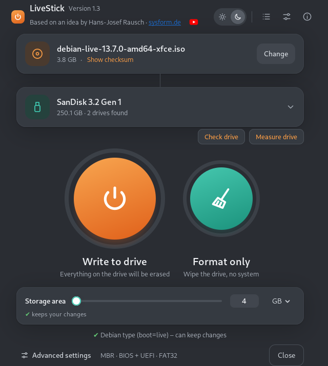 The Rikus LiveStick 1.3 window in dark mode